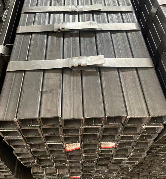 吉林工业用梯子 镀锌管焊接梯子 铁梯子方管梯